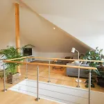 Modernes Und Helles Im Loft Stil Appartement *