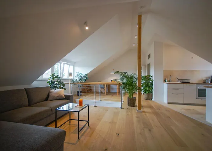 Modernes Und Helles Im Loft Stil דירה